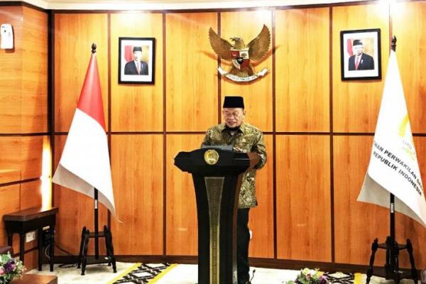 Ketua DPD RI AA LaNyalla Mahmud Mattalitti mengingatkan pentingnya generasi muda yang unggul agar Indonesia lebih cepat maju. Karena, generasi muda adalah penerus kepemimpinan negara. 