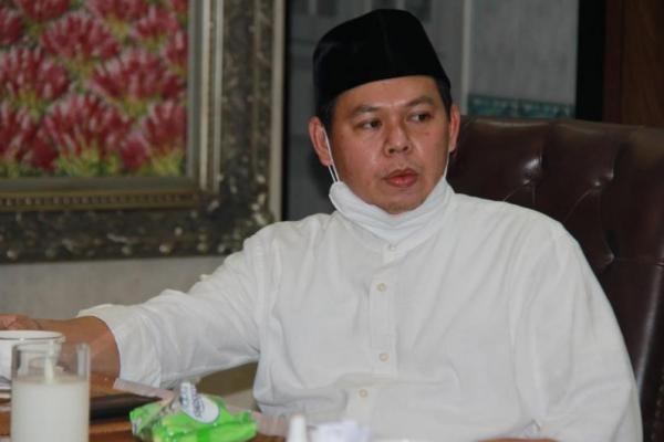 Wakil Ketua DPD RI, Sultan B Najamudin angkat bicara soal banyaknya data Pegawai Negeri Sipil (PNS) yang belum diperbarui atau tidak jelas.