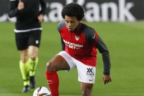 Tottenham Hotspur dikabarkan menjadi klub terbaru yang bergabung dalam perburuan bek tengah Sevilla Jules Kounde.