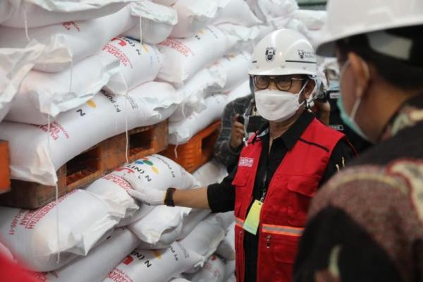  Pusri berkewajiban menyalurkan 230.000 ton pupuk urea dan NPK bersubsidi ke 17 Kabupaten/kota di Sumsel.