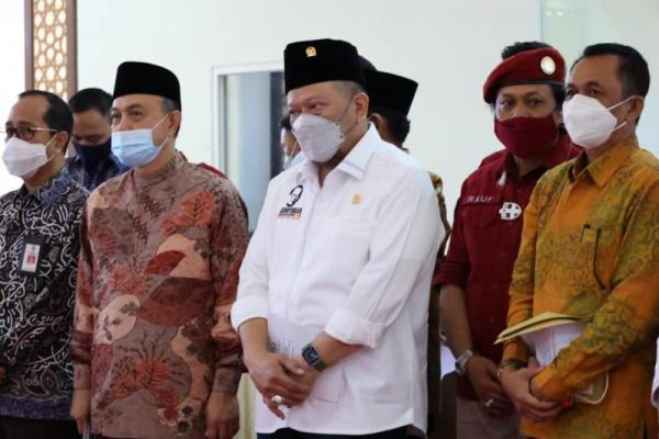 Ketua DPD RI, AA LaNyalla Mahmud Mattalitti, didaulat menjadi keynote speaker dalam Rapat Kerja Nasional Komunitas Penyedia Tenaga Kerja Internasional (Kapten) Indonesia, yang digelar di Asrama Haji Sudiang, Makassar, Sabtu (29/5).