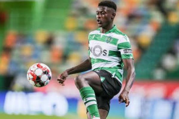 Chelsea dikabarkan siap menyaingi rival domestik Manchester City dan Manchester United untuk mendapatkan tanda tangan bomber Sporting Lisbon Nuno Mendes.