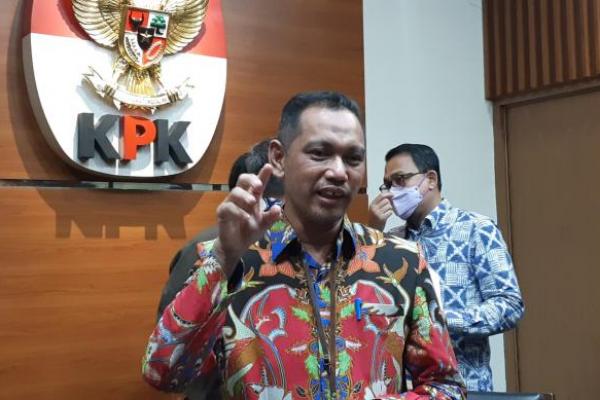 Pihak KPK diwakilkan oleh Wakil Ketua KPK Nurul Ghufron dalam rangka memberikan klarifikasi, terkait laporan dugaan pelanggaran HAM