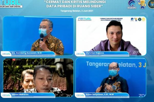 Literasi digital perlu terus digalakkan oleh pemerintah Indonesia mengenai bagaimana masyarakat menjadi lebih awas terhadap keamanan data pribadi dan bagaimana cara melindunginya.