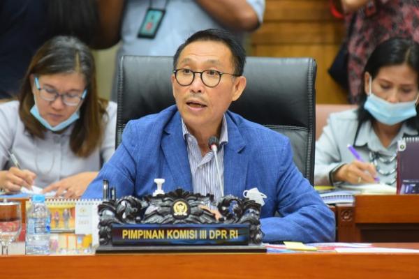 Ketua Komisi III DPR RI Herman Herry menyampaikan dukungan kepada Komnas HAM dalam meningkatkan optimalisasi rencana kerja Komnas HAM.