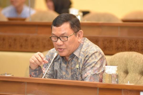 Anggota Komisi IV DPR RI Hanan Rozak memberikan mengapresiasi kepada Menteri Lingkungan Hidup dan Kehutanan (LHK) yang berhasil menekan kegiatan Deforestasi (Penebangan Hutan) di Tahun 2020.