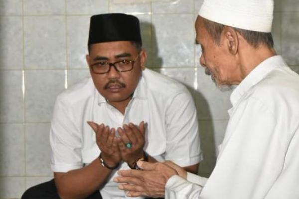 Beliau seorang ulama yang sangat cinta kepada bangsanya. 