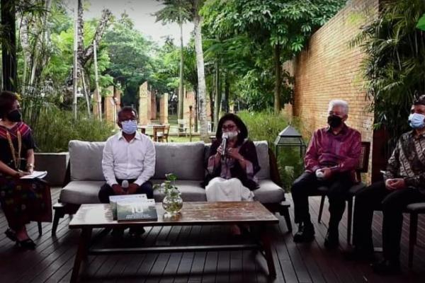 ISED) meluncurkan Panduan Praktis: 10 Langkah Mengembangkan Desa Wisata Hijau yang disusun berdasarkan pengalaman pengembangan Dewa Wisata Hijau Bilebante, Lombok Tengah,