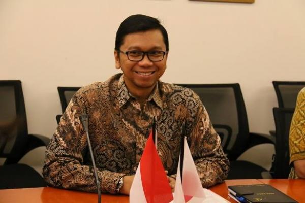 Mengenai pembentukan AKIIC dan AKSRC, pertemuan membahas dan memberikan arahan kepada Joint Working Group AKIIC dan Joint Research Group untuk mempercepat pembahasan pendirian kedua center tersebut.