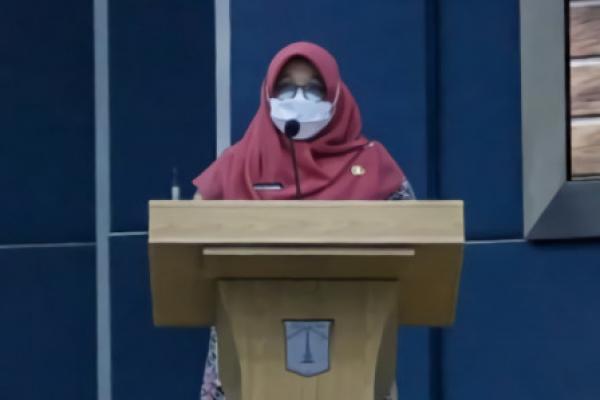Untuk mencegah terjadinya penularan COVID-19 di lingkungan Satuan Pendidikan, maka kegiatan pembelajaran akan dilakukan secara daring atau belajar dari rumah.