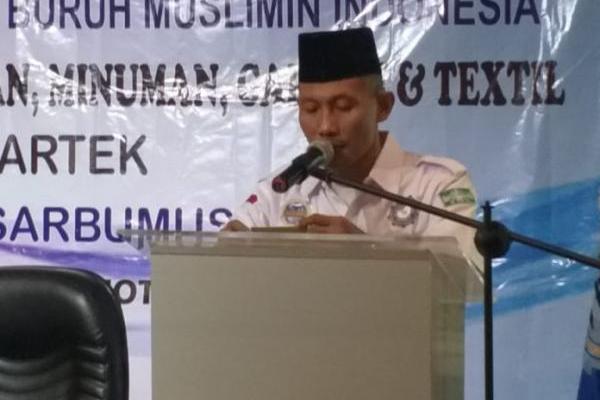 Sembako adalah objek yang dikecualikan dalam PPN sejak Republik Indonesia berdiri, setelah sekian lama rakyat dipaksa menyerahkan upeti pertanian oleh kolonial Belanda.