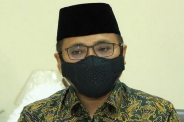 Ketua Majelis Ulama Indonesia (MUI) Kiai Cholil Nafis tidak habis pikir dengan pernyataan Menteri Agama Yaqut Cholil Qoumas, yang membandingkan suara azan dengan gonggongan anjing.