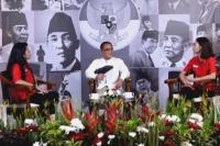 Perancang Busana Bung Karno, Samuel Wattimena: Local is The New Global