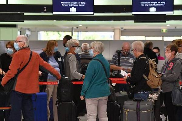 Penerbangan Qantas ke Wellington pada Jumat dan penerbangan Air New Zealand ke Sydney pada Senin ditambahkan ke daftar 