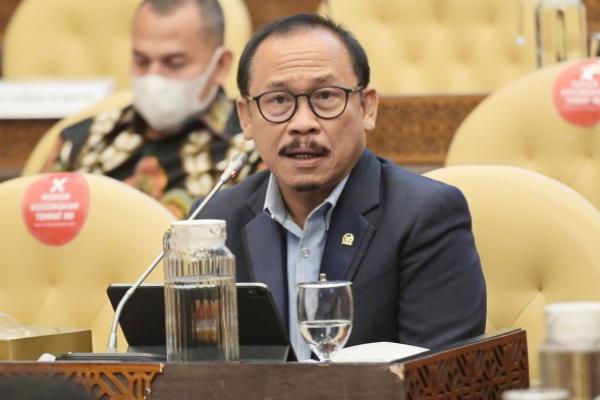 Anggota Komisi IV DPR RI Suhardi Duka menyatakan dukungan kepada Kementerian Lingkungan Hidup dan Kehutanan (KLHK) terkait pengajuan perubahan anggaran tahun 2021.