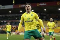 MU-Tottenham Rebutan Max Aarons