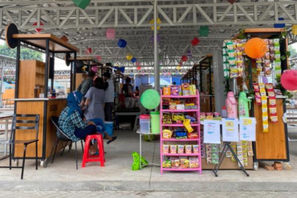 Landi menjelaskan, diluncurkannya Baitulhamd Food Center ini sebagai upaya menaikkelaskan pelaku UMKM atau pedagang kaki lima (PKL) yang selama ini berdagang di lokasi-lokasi yang tidak sesuai dengan peruntukkannya.