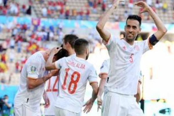 Tim nasional Spanyol berhasil lolos ke babak 16 besar Euro 2020 usai membantai Slovakia di matchday terakhir grup E,