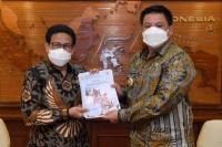 Kemendes PDTT Siap Bantu Pembangunan Ratusan Desa di Samosir