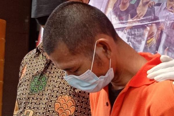 Aksi bejat ayah kandung perkosa anaknya yang dibawah umur dibongkar Polres Jakarta Selatan.