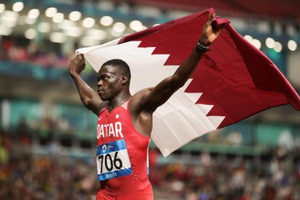 Dia adalah pemegang rekor nasional Qatar dengan catatan waktu terbaik 44,07 pada 2018 lalu.