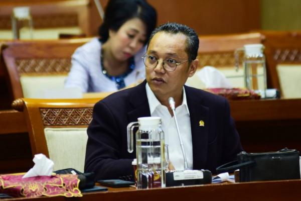 Saya menyampaikan isu ini (serangan ransomware terhadap PDN) karena saya melihat kelemahan di banyak BUMN soal cyber security ya. Saya kira Pelindo juga harus hati-hati soal itu.