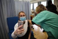 Israel Mulai Distribusi Vaksin Ketiga Covid-19