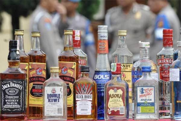 Diperlukan solusi alternatif untuk menyelesaikan permasalahan yang ditimbulkan karena keberadaan minuman beralkohol.