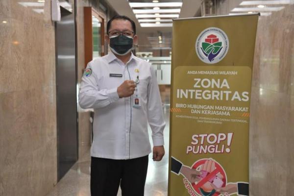 Biro Humas Kemendes PDTT sedang mempersiapkan diri sebagai wilayah Zona Integritas menuju Wilayah Bebas Korupsi (WBK) dan Wilayah Birokrasi Bersih dan Melayani (WBBM).