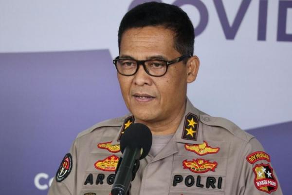 Buronan Burhanuddin yang rugikan negara 233 Miliar Rupiah diringkus Bareskrim Polri.