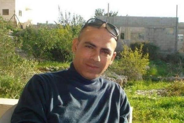 Seorang penasihat militer Palestina tewas pada hari Jumat di rumahnya di Tepi Barat yang diduduki oleh penyerang tak dikenal