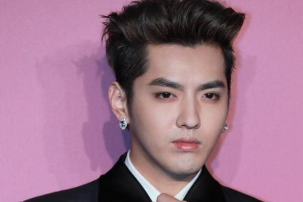 Tuduhan pertama muncul awal bulan ini, usai seorang wanita mengaku diserang saat Kris Wu mabuk. Namun Wu yang merupakan salah satu selebriti terbesar China, membantah semua tuduhan penyerangan.