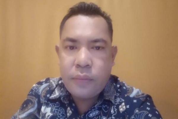 Mantan Ketua Pelajaran Islam Indonesia (PII) Maluku Utara ini meminta agar putusan MK dijadikan acuan.