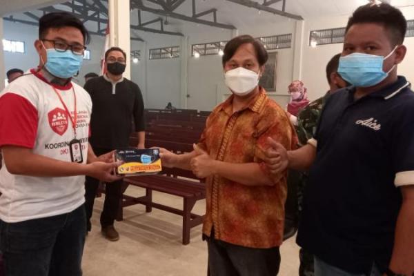 KSP menilai gerakan distribusi masker dan logistik lain dari pintu ke pintu yang dijalankan semua pihak untuk meringankan beban rakyat saat pandemi ini adalah pilihan teraman dan sesuai Protokol Kesehatan (Prokes).