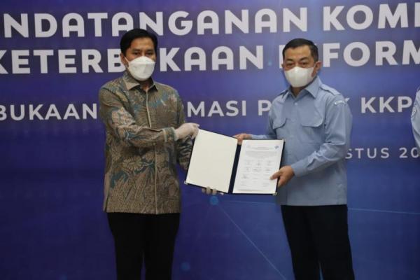 Kementerian dan negara kalau tidak ikut digitalisasi jangan harap bisa mengejar ketertinggalan, jadi kita harus mengikuti