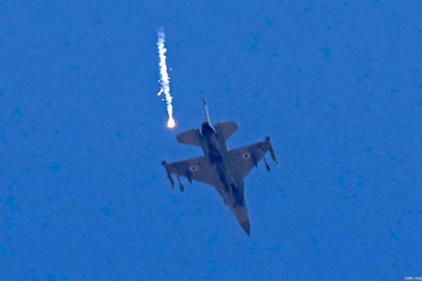 Pejuang Israel telah melakukan beberapa serangan udara di beberapa tempat di utara Jalur Gaza