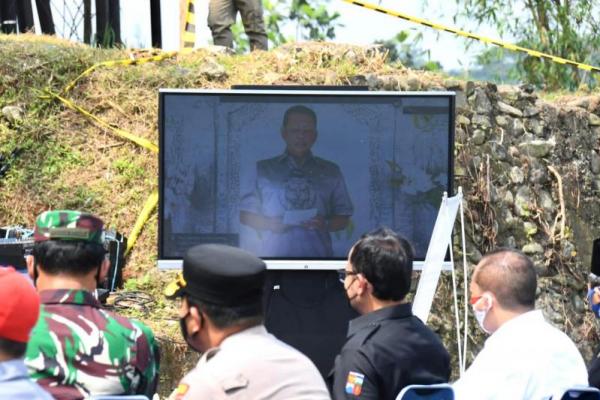 Dalam konsepsi negara demokrasi, pluralisme adalah fitrah kebangsaan yang harus diterima, dihormati, dan dikelola dengan sebaik-baiknya.