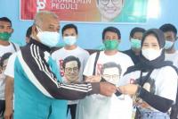 RMP Bawakan Nasi Kotak Warga Isoman di Tasikmalaya