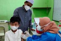 Cegah Penyebaran Covid-19, Pimpinan DPRD Tangsel Gencarkan Vaksinasi