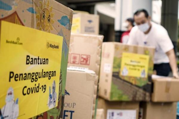 Sebanyak 25 rumah sakit pemerintah dan swasta yang tersebar di 11 provinsi di Indonesia akan menerima penyaluran bantuan alat kesehatan (alkes) Maybank Indonesia.