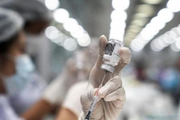 Pengiriman tersebut akan membawa total pasokan vaksin Thailand untuk tahun 2021 menjadi lebih dari 120 juta dosis, di mana 61 juta dari AstraZeneca dan kombinasi 30 juta dosis Sinovac China dan 30 juta dari Pfizer-BioNTech.