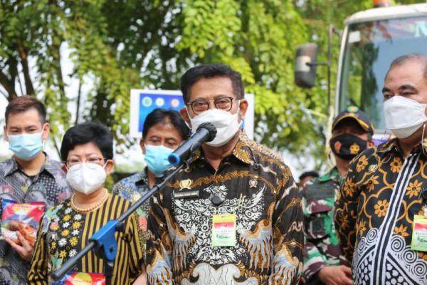 Kementerian Pertanian (Kementan) berkomitmen mempermudah perizinan ekspor dan memfasilitasi peternak untuk tetap eksis dan meningkatkan skala usaha budidaya ayam.