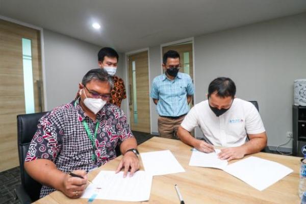 Sebab, kehadiran klinik dengan fasilitas layanan kesehatan lengkap sangat diperlukan terutama di berbagai daerah pelosok Indonesia