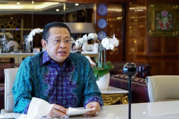 Badan Pusat Statistik mencatat Angka Partisipasi Kasar Perguruan Tinggi (APK-PT), yang menggambarkan jumlah masyarakat yang dapat melanjutkan pendidikan tinggi, pada tahun 2020 baru sekitar 30,85 persen.