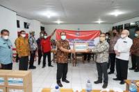 Serahkan Bantuan Masker, Kemendagri Berharap FKUB Papua Dukung Penerapan Prokes