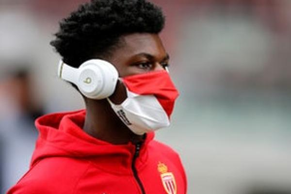  Chelsea dikabarkan bersiap menghadang upaya Juventus untuk mengamankan tanda tangan bintang muda Monaco Aurelien Tchouameni.