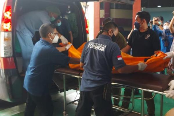 Sebanyak 41 kantong jenazah korban kebakaran Lapas Kelas I Tangerang tiba di RS Polri untuk diindentifikasi.