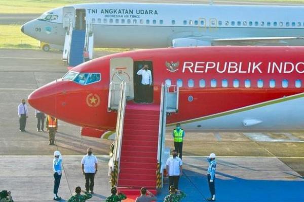 Presiden Jokowi tiba di Aceh untuk memantau langsung vaksinasi masyarakat di provinsi tersebut.