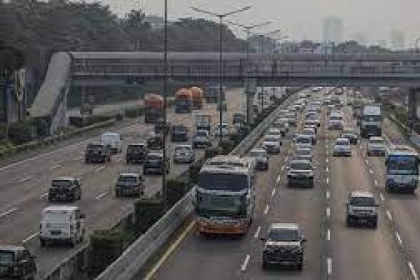 Pekerjaan perawatan jalan ini sekaligus upaya kami meningkatkan standar pelayanan minimal.