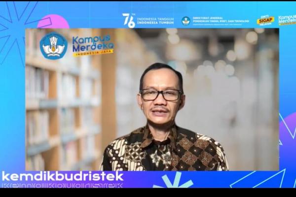 Pelaksana tugas (Plt.) Direktur Jenderal Pendidikan Tinggi, Riset, dan Teknologi, Nizam menjelaskan webinar yang berlangsung pada Kamis (16/9) ini merupakan upaya untuk mengembangkan pengetahuan antar universitas di Indonesia, dan 100 universitas terbaik di China.